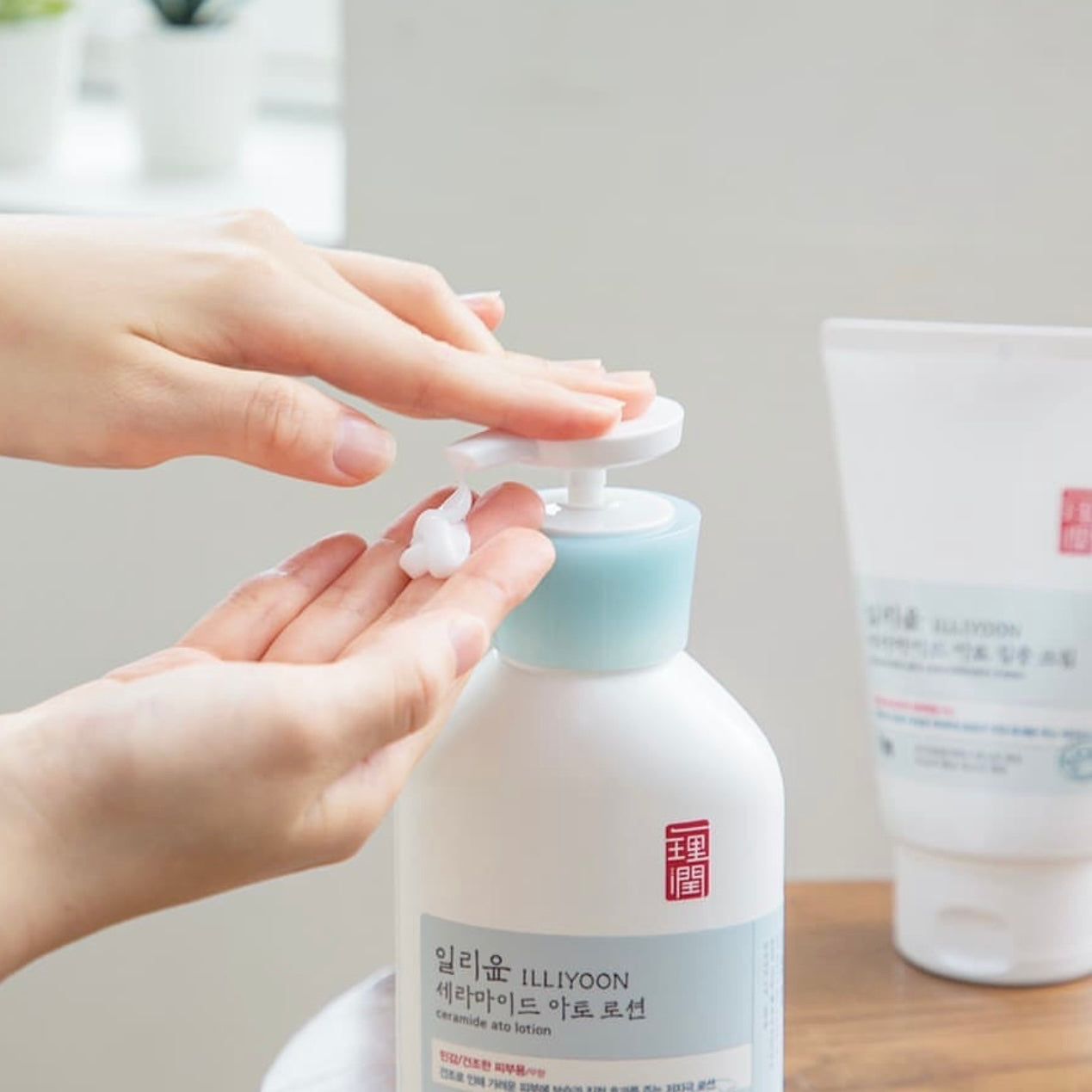 一理潤神經醯胺敏感肌潤膚乳 套裝Illiyoon Ceramide Ato Lotion☁️