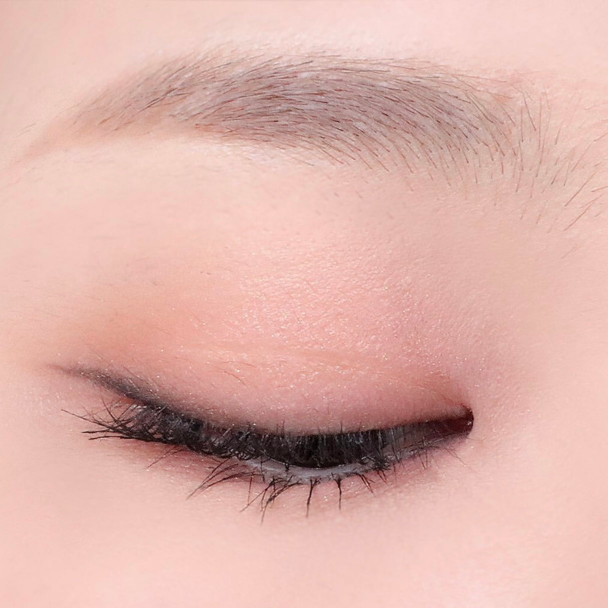 宋智雅都在用💖| Clio 纖細防水眼線膠筆 Clio Sharp So Simple Waterproof Pencil Liner| 防暈防水防油🪄