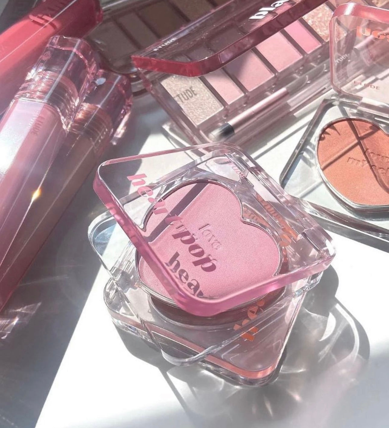 可愛感升級🧸| Etude愛戀心心光感腮紅Heart Pop Blusher💖
