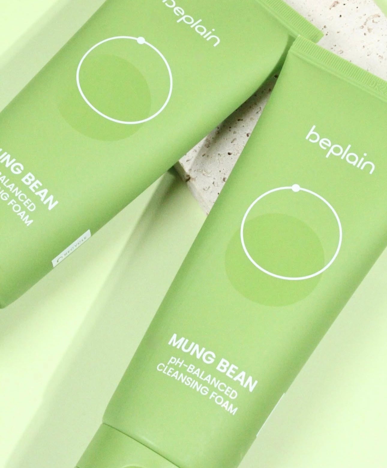 送土豆熊收納包✨韓國 Hwahae 美容大賞 No.1✨| Beplain 平衡pH值氨基酸絲滑綠豆洗面奶Beplain Greenful pH-balanced Cleansing Foam | 滿意度高達 98.4%🌿