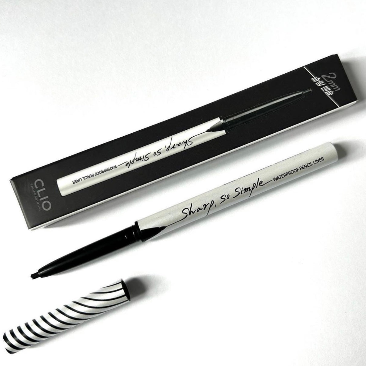 宋智雅都在用💖| Clio 纖細防水眼線膠筆 Clio Sharp So Simple Waterproof Pencil Liner| 防暈防水防油🪄