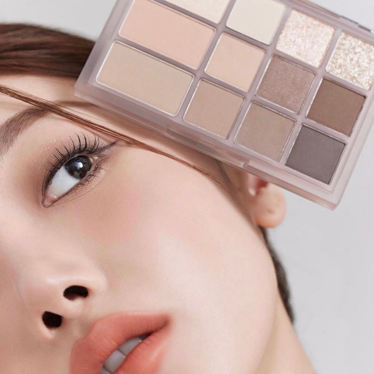 Minsco 聯名款💫 | Clio多功能消腫陰影眼影萬能盤Clio Shade & Shadow Palette 01 Shadow Gallery