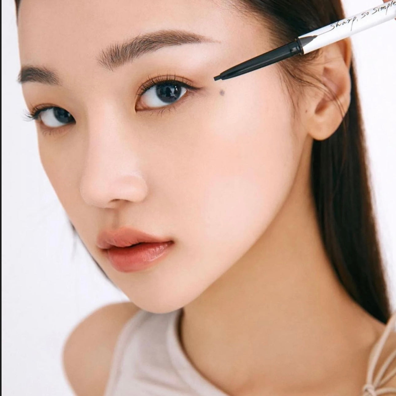 宋智雅都在用💖| Clio 纖細防水眼線膠筆 Clio Sharp So Simple Waterproof Pencil Liner| 防暈防水防油🪄