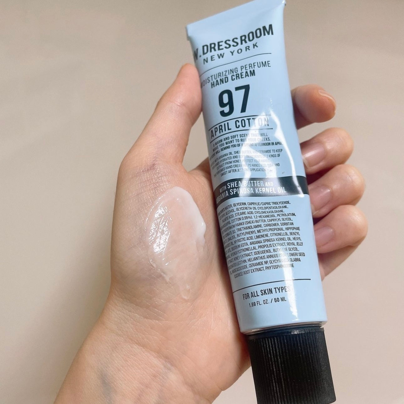 W.DRESSROOM 香水柔和保濕護手霜套裝| W.DRESSROOM Moisturizing Perfume Hand Cream ☁️