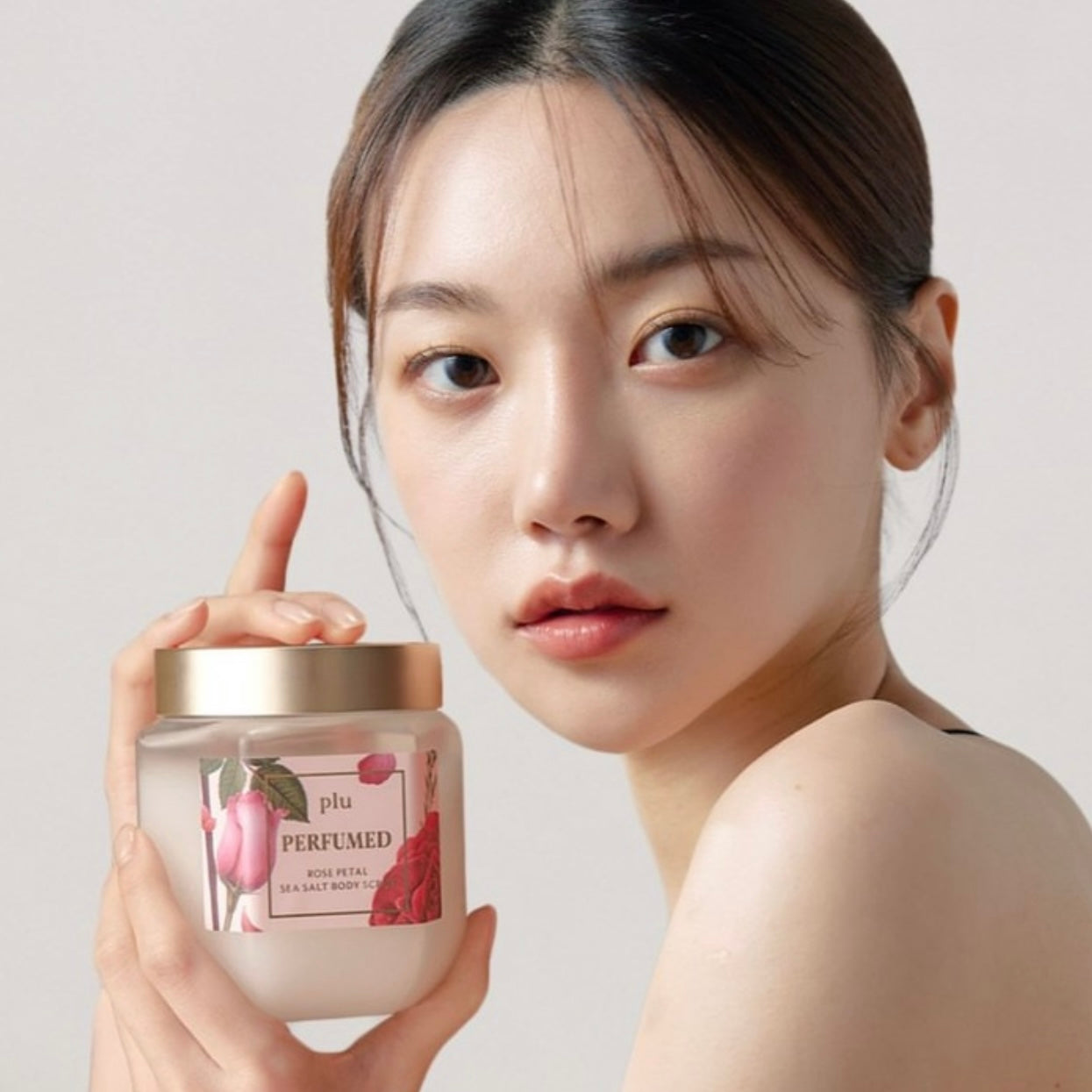 送Hello Kitty髮圈✨Sabon平替🫧 Plu夢幻香氛死海鹽蜜糖身體磨砂 Plu Perfumed Sugar / Sea Salt Body Scrub
