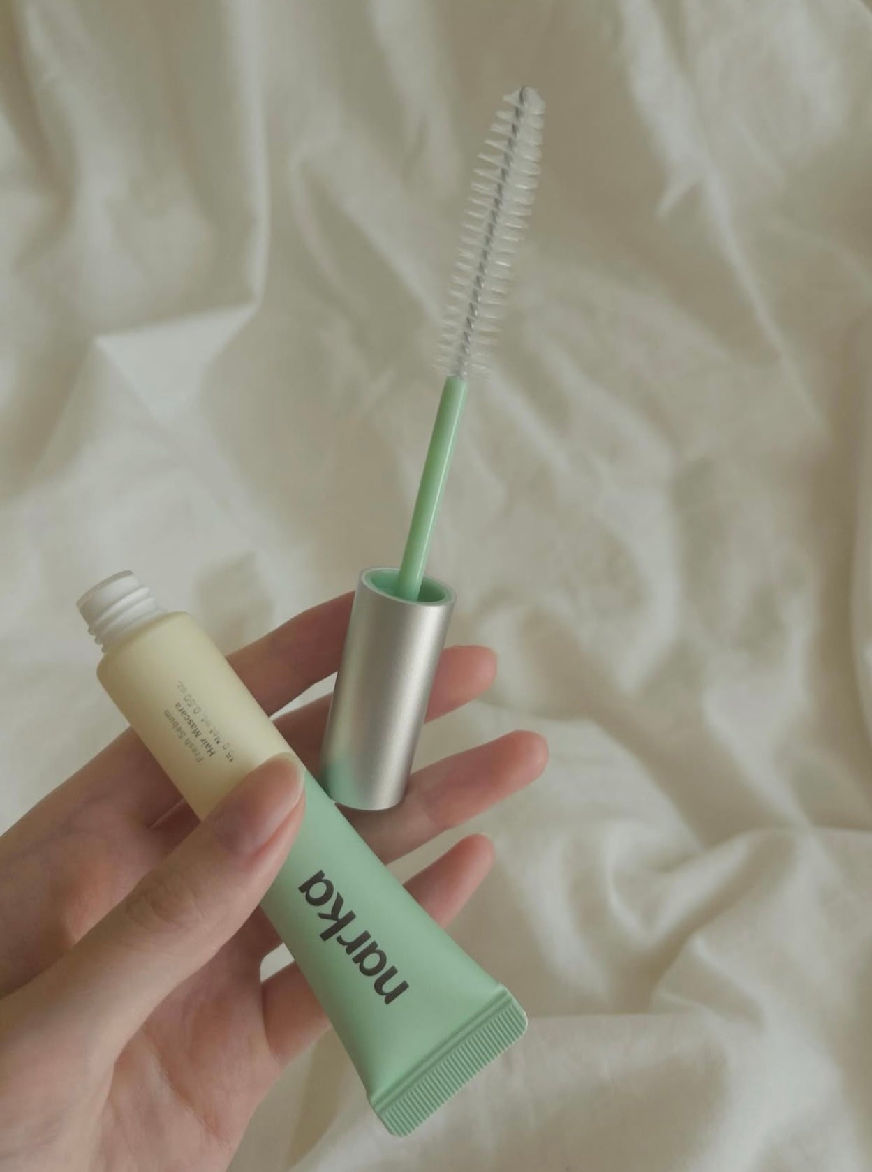 送頭髮保濕噴霧✨Narka 碎髮整理控油定型膏👱🏻♀️Narka Fresh Sebum Hair Mascara