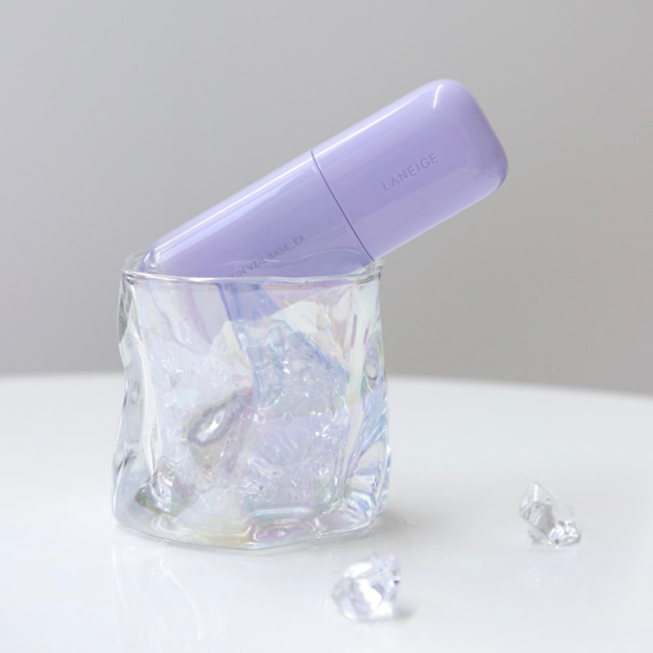 每5秒售出一枝🌟Laneige Skin Veil Base EX 雙重修正柔霧調色隔離乳 SPF 28 PA++ ♥ | 持妝保濕防空污💫