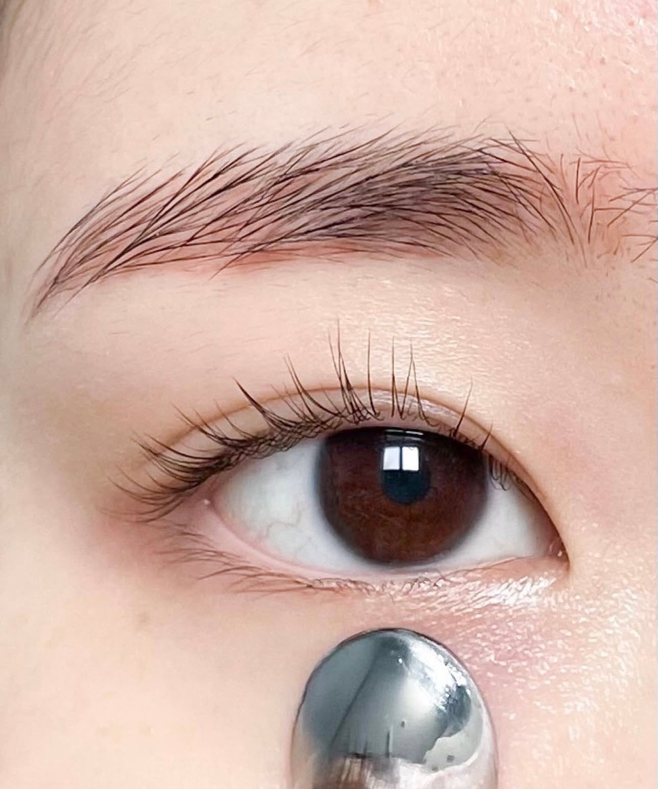 係一款會自動震動既眼霜~減紋抗衰老✨VT 微電流微針紫提提拉緊緻膠原眼霜VT Reedle Shot Lifting Eye Cream
