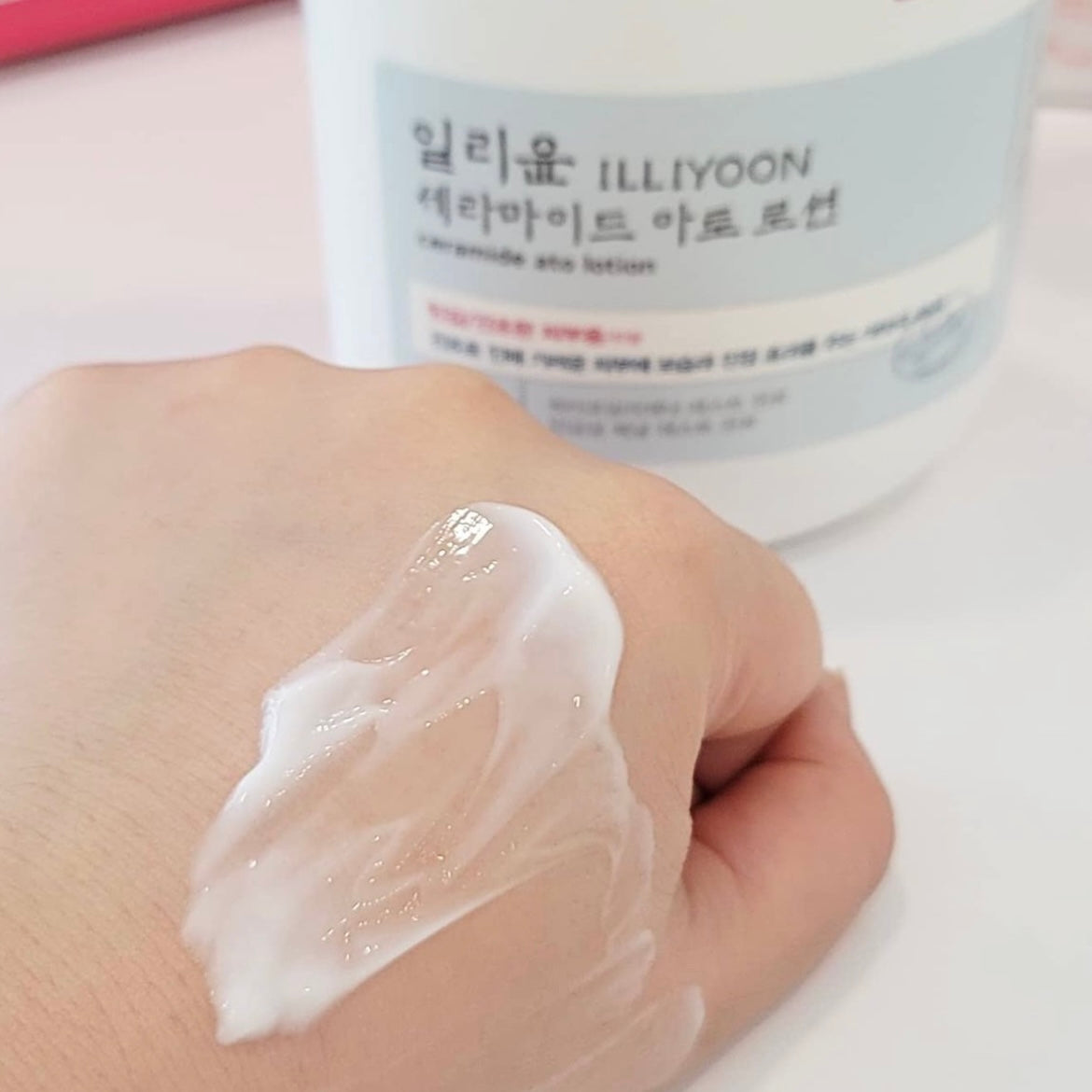 Illiyoon神經酰胺身體乳液🧴| 敏感肌膚、濕疹肌膚都可以使用 ♪