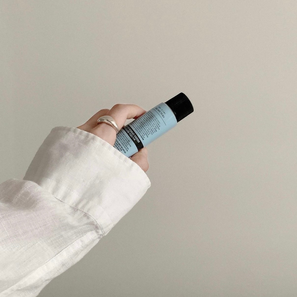 W.DRESSROOM 香水柔和保濕護手霜套裝| W.DRESSROOM Moisturizing Perfume Hand Cream ☁️