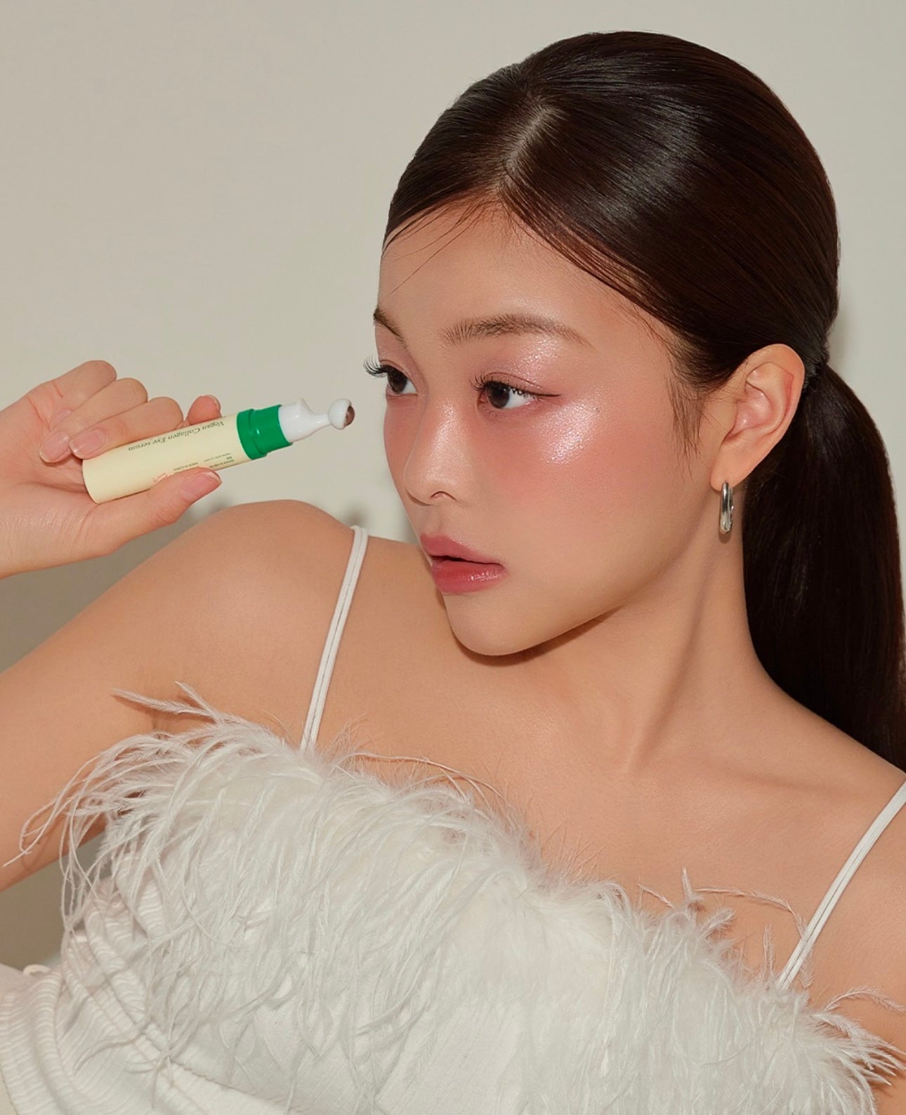 舒緩疲憊又乾燥眼周肌膚💆🏼♀️| AXIS-Y 純素膠原蛋白提亮撫紋眼部滾珠精華 | AXIS-Y Vegan Collagen Eye Serum🌿