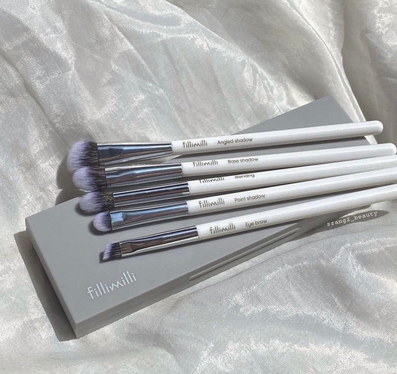 Olive young長期斷貨Item 宋智雅Pick🤎 Fillimilli 眼影掃套裝 eye makeup brush set 一套5枝連鏡✨