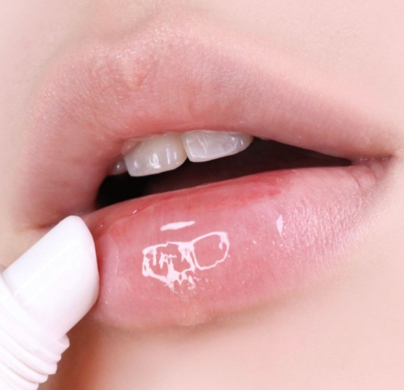 沙漠唇也秒變玻璃唇| Torriden Solid In Ceramide Lip Essence 神經酰胺滋潤護唇精華✨