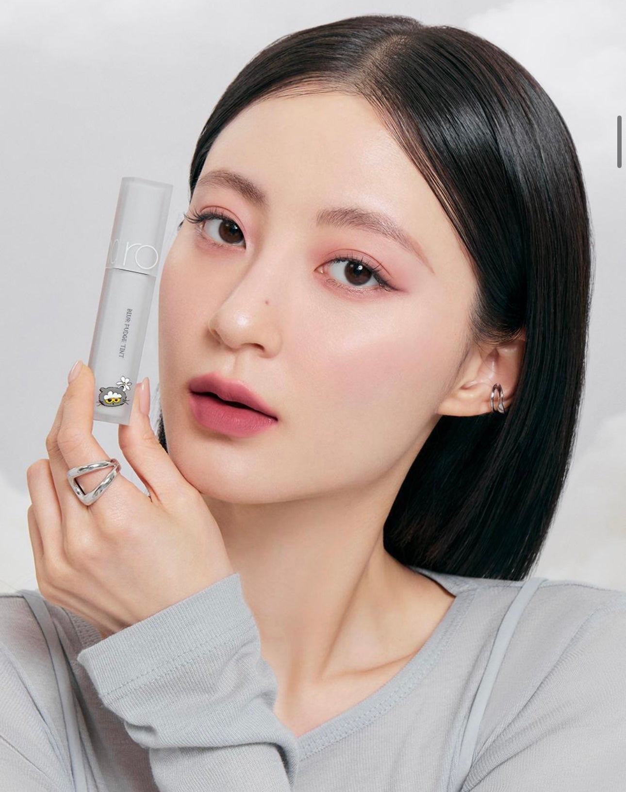 Rom&nd x ZO&FRIENDS  Blur Fudge Tint 絲絨霧泥唇釉