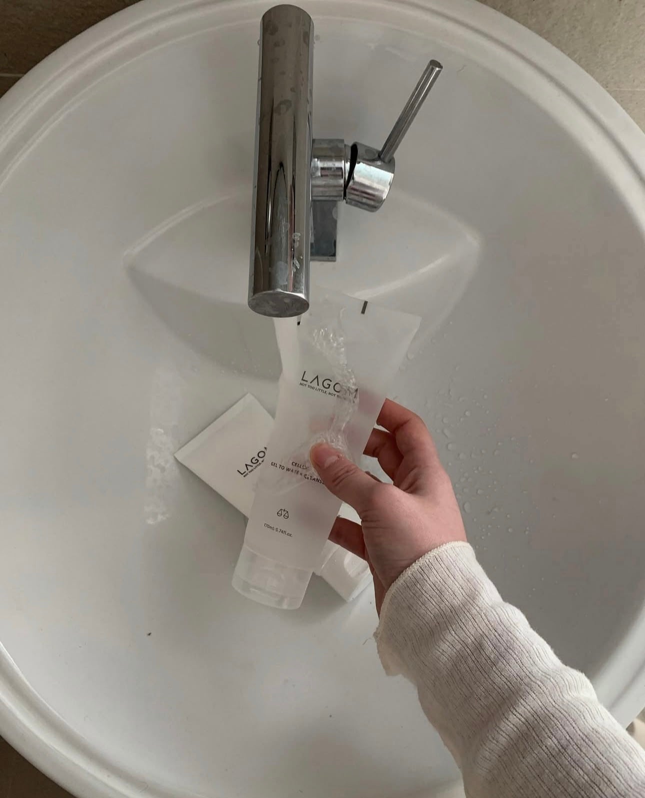 高回購潔面✨LAGOM CELLUP GEL TO WATER CLEANSER早安無泡潔面啫喱🤍