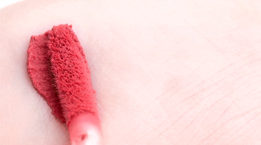 Rom&nd x ZO&FRIENDS  Blur Fudge Tint 絲絨霧泥唇釉