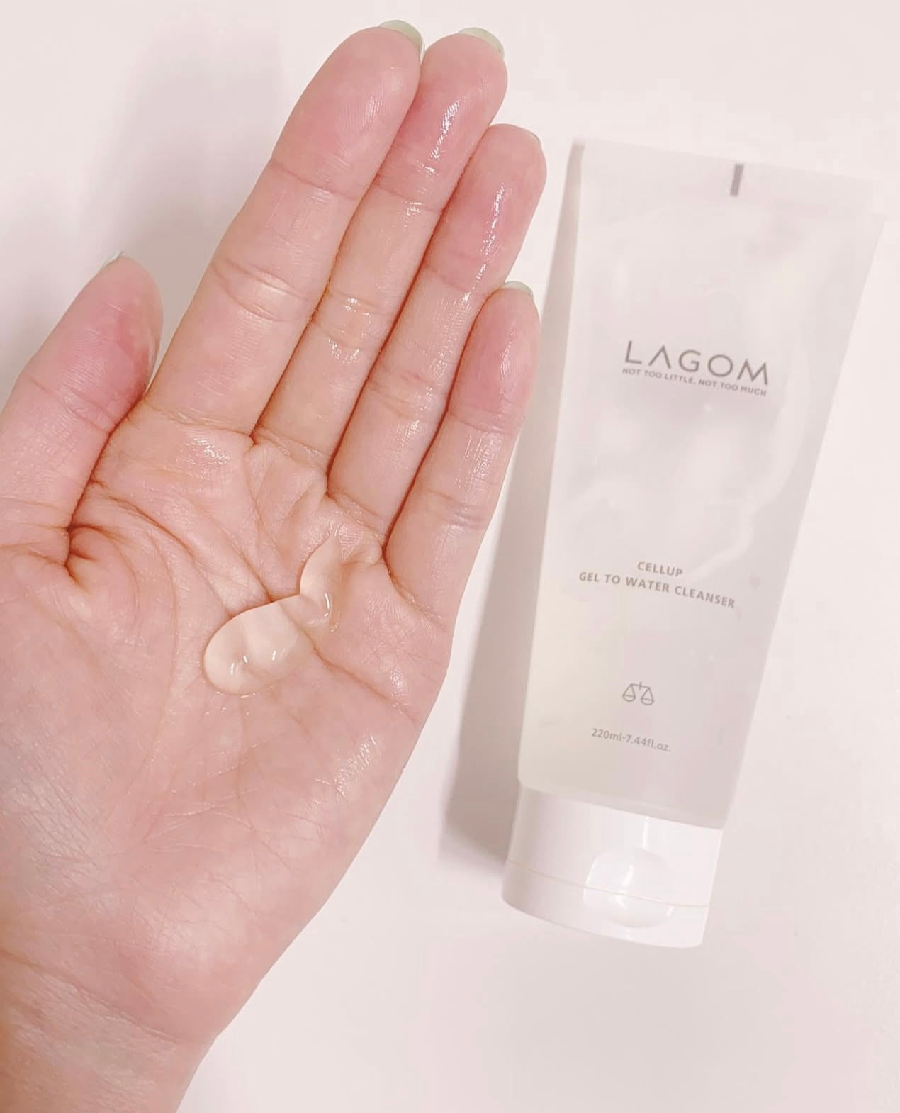 高回購潔面✨LAGOM CELLUP GEL TO WATER CLEANSER早安無泡潔面啫喱🤍