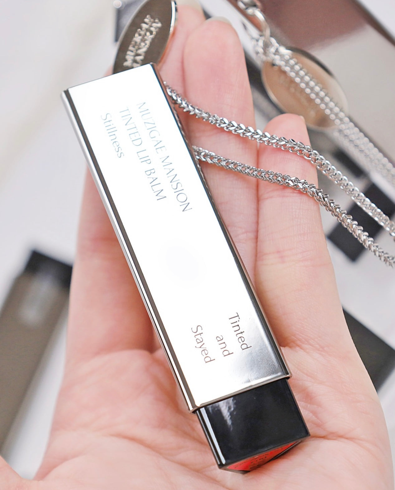 MUZIGAE MANSION 溫柔潤色護唇膏☁️藝術感包裝•雕塑唇感| MUZIGAE MANSION TINTED LIP BALM🩶