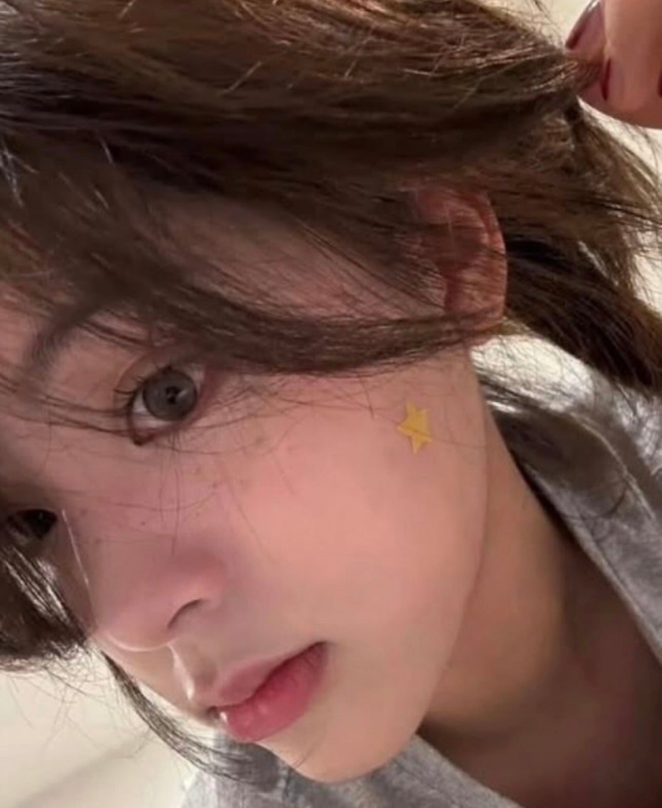 長痘痘也要可愛的😆 Olive Young 可愛造型隱形痘痘貼💗