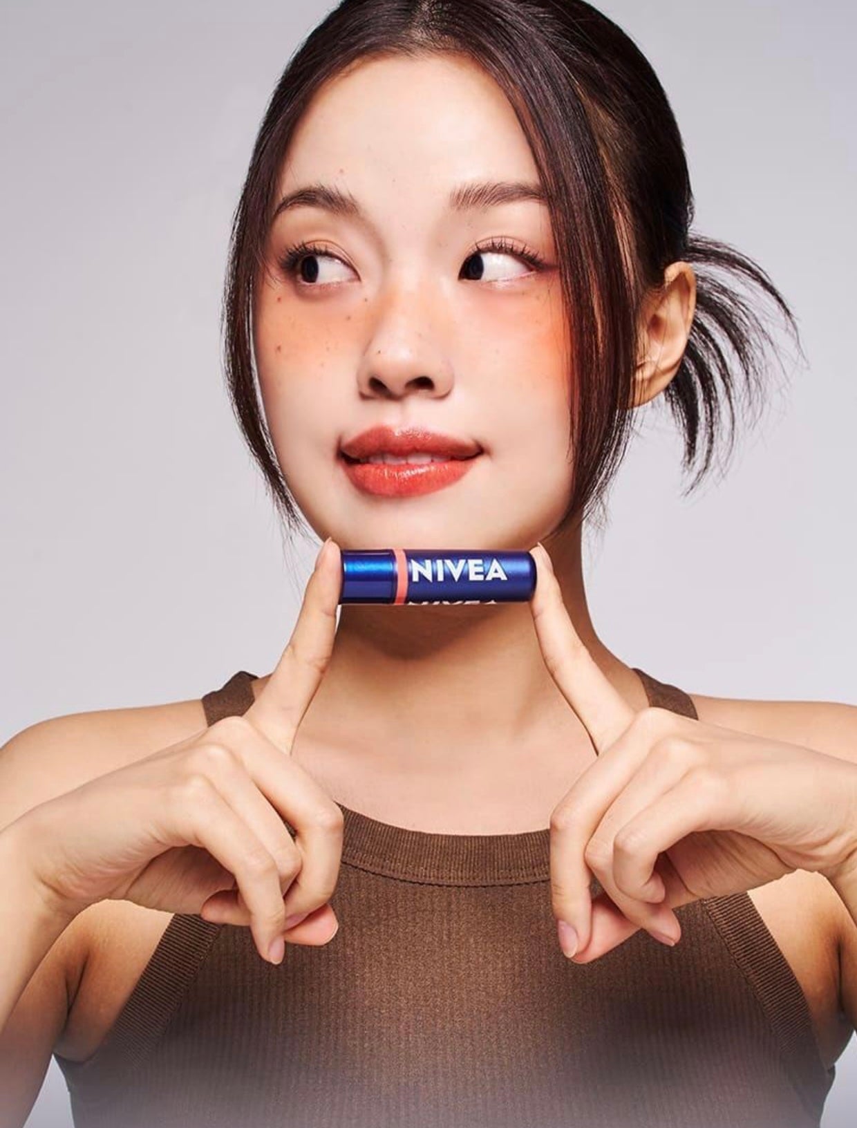 NIVEA SPF30 防曬偽素顏透亮水潤護唇膏❤️